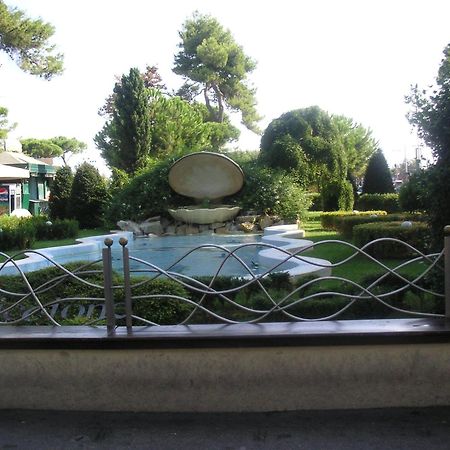 Hotel Canasta ริชโชเน ภายนอก รูปภาพ