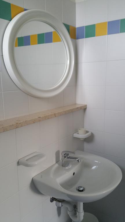 Hotel Canasta ริชโชเน ภายนอก รูปภาพ
